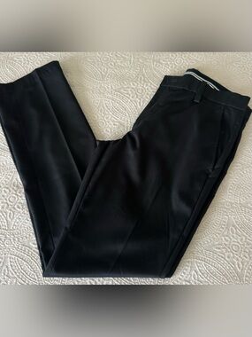 Men’s Amazon Essentials Blacks Slacks  Golf Pants 32x33 Slim Fit